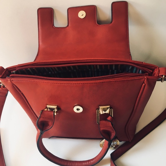 Christian Lacroix Red shoulder bag - Picture 2 of 10